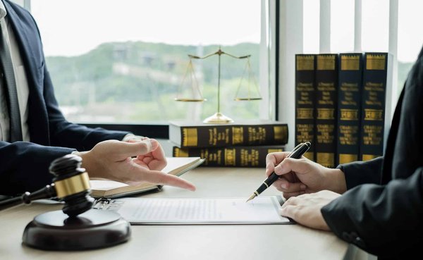 Médiateur judiciaire : quand et comment est-il désigné ?